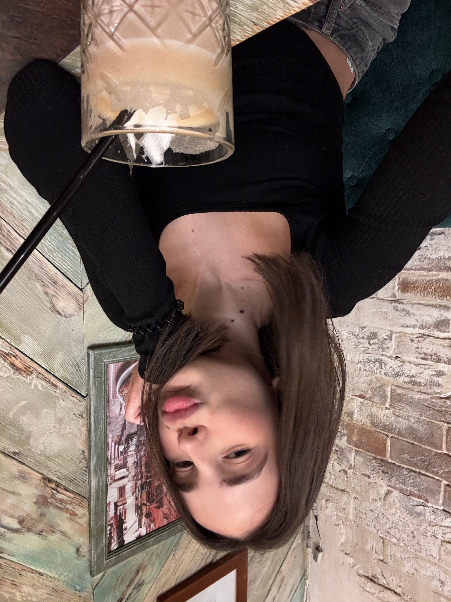 Fresh photos, fresh mood — Tina online in Bangalore